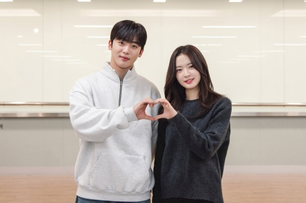 The 4th Love Revolution, Cách Mạng Tình Yêu 4.0: Kim Yo-Han và Hwang Bo Reum Byeol trong rom-com "oan gia" trường học