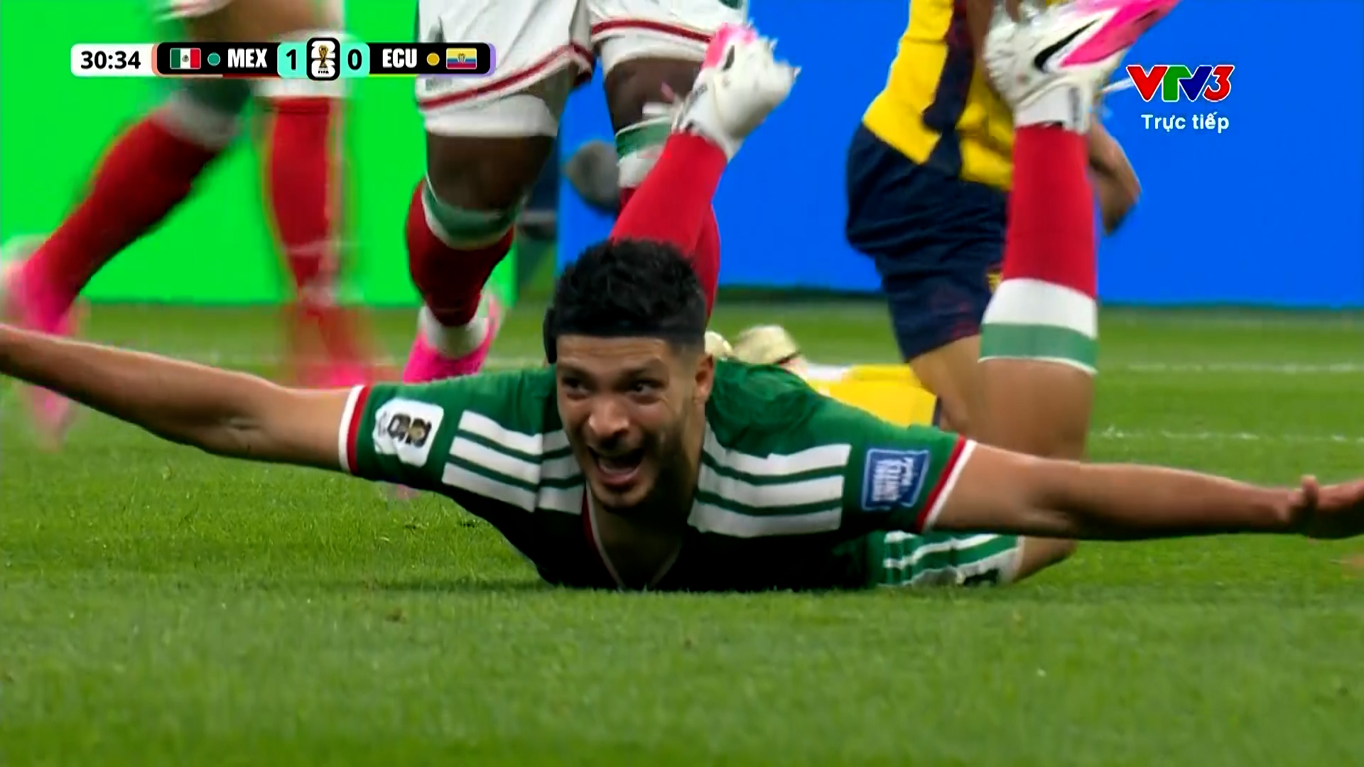 Raul Jimenez ghi bàn đẳng cấp cao nâng tỉ số lên 2-0