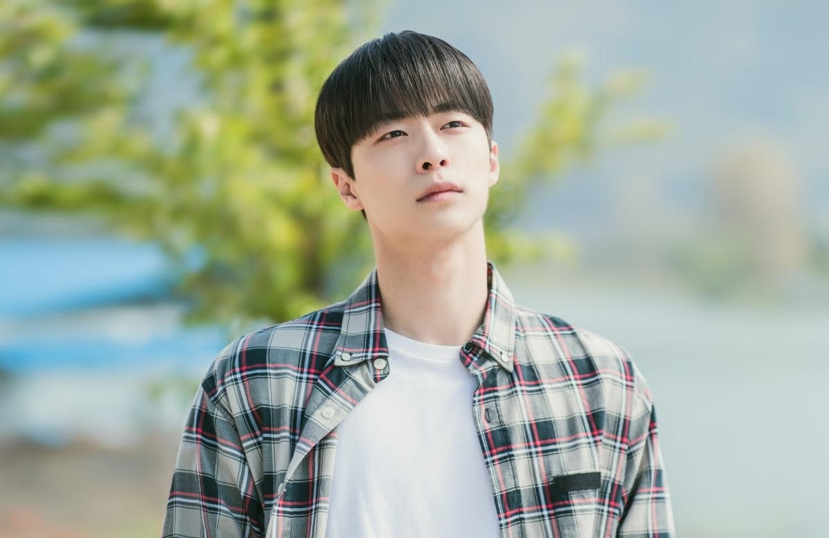 Bae In Hyuk: "Nam thần má lúm" và hành trình chinh phục màn ảnh thế hệ mới